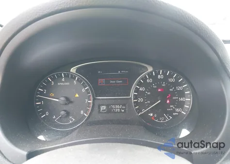 2015 Nissan Altima 2.5/S/Sv/Sl z USA, uszkodzony, nr VIN 1N4AL3AP4FC468254